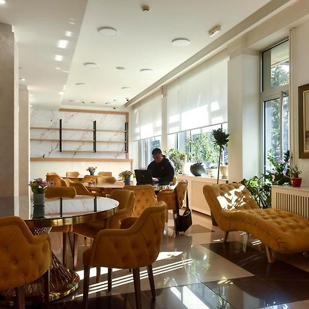 Hotel Sumadija Belgrad Exteriör bild