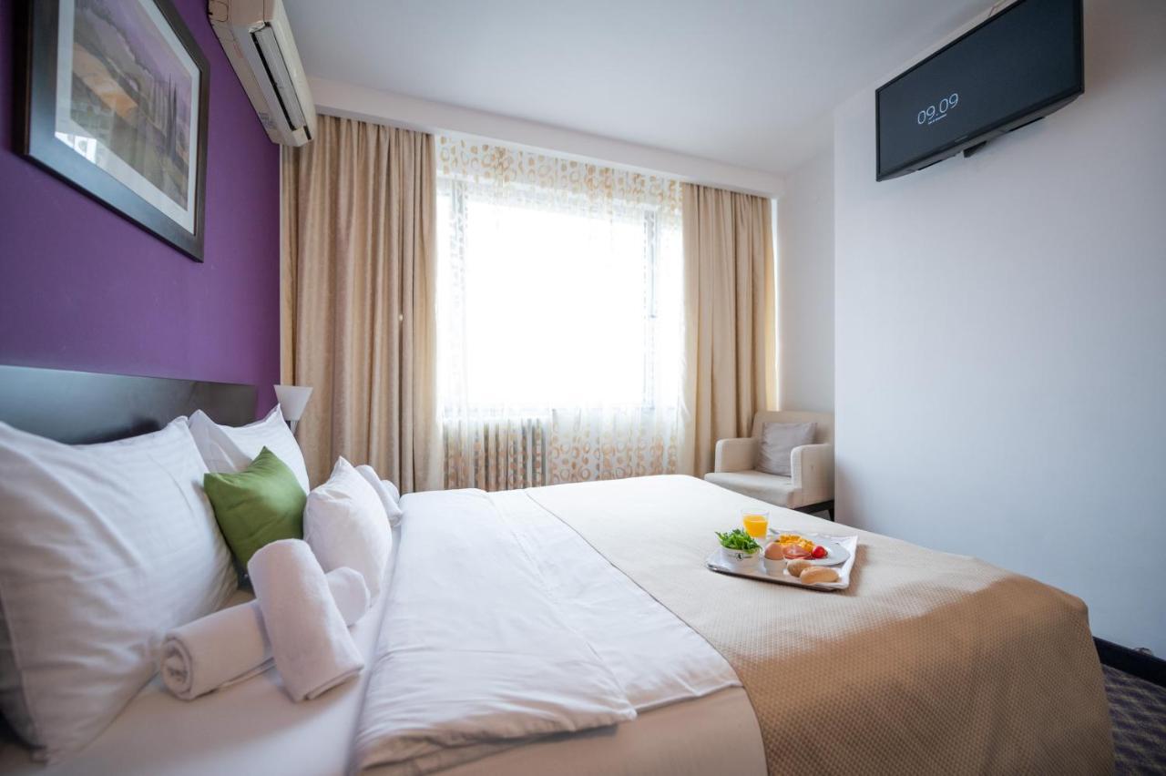 Hotel Sumadija Belgrad Exteriör bild